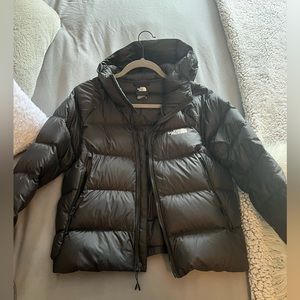 NorthFace cropped puffer jacket.